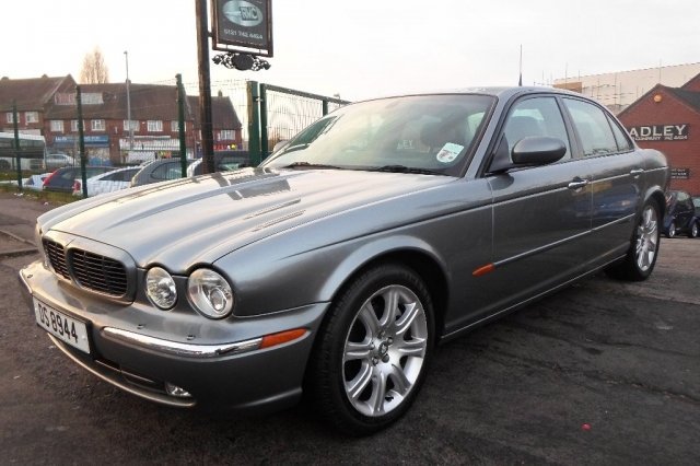 Used Jaguar XJ 4.2 for Shipping and Exports – Vehicle Car Exporters UK