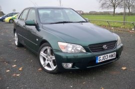 Lexus IS 200 2.0