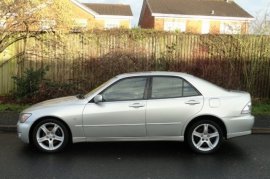 Lexus IS 200 2.0