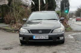 Lexus IS 200 2.0