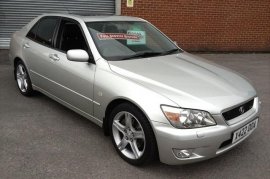 Lexus IS 200 2.0