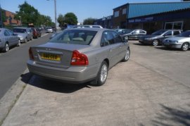 Volvo S80 2.4